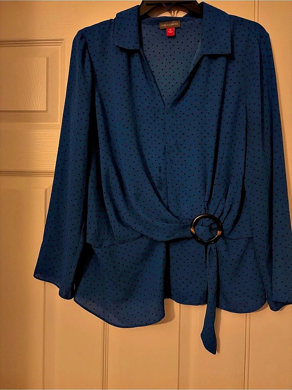 Vince CAMUTO Polka Dot Belted Blouse in Blue Size Medium Like New